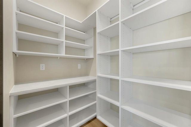 315 ALDON CIRCLE, Green Bay, WI 54304