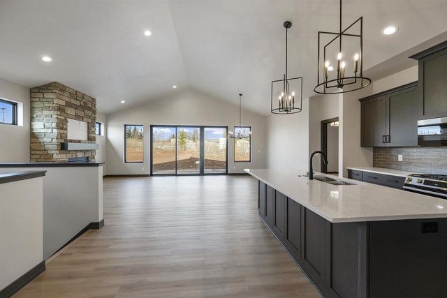 315 ALDON CIRCLE, Green Bay, WI 54304