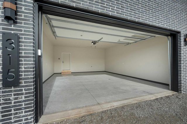 315 ALDON CIRCLE, Green Bay, WI 54304