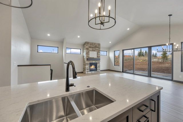 315 ALDON CIRCLE, Green Bay, WI 54304