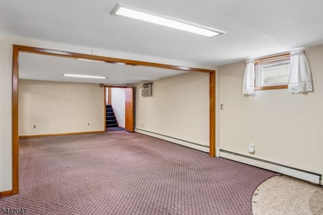 27 Crystal St, North Arlington Boro, NJ 07031