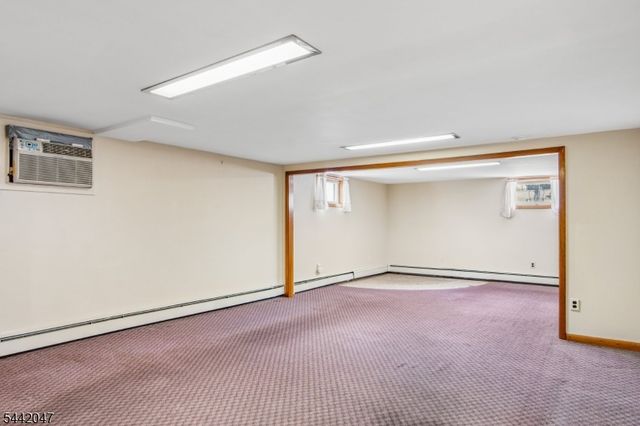 27 Crystal St, North Arlington Boro, NJ 07031