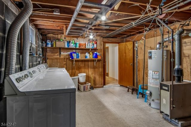 27 Crystal St, North Arlington Boro, NJ 07031