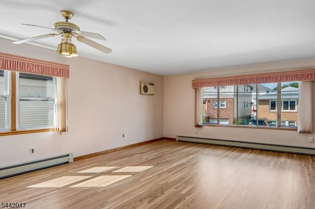 27 Crystal St, North Arlington Boro, NJ 07031