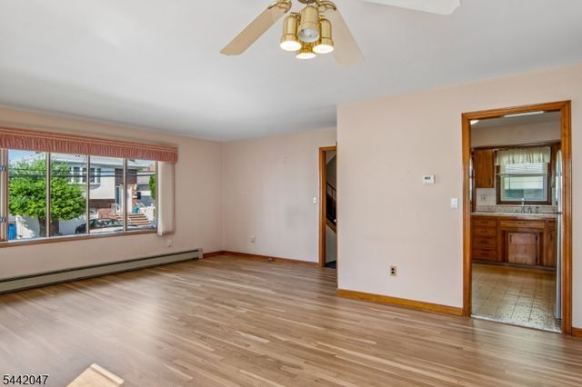 27 Crystal St, North Arlington Boro, NJ 07031