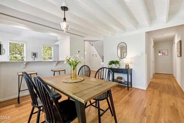 105 Oxford Hills Drive, Chapel Hill, NC 27514