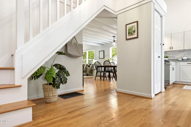 105 Oxford Hills Drive, Chapel Hill, NC 27514
