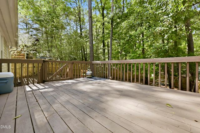 105 Oxford Hills Drive, Chapel Hill, NC 27514