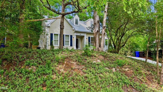 105 Oxford Hills Drive, Chapel Hill, NC 27514