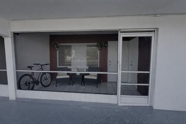 1701 NW 46th Avenue 111, Lauderhill, FL 33313