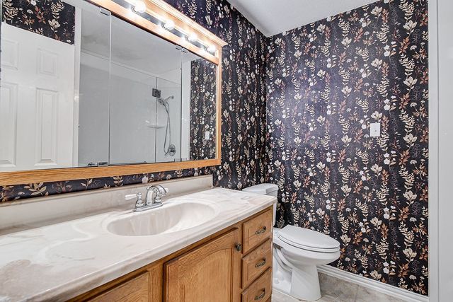 512 Kemper Avenue, Crowley, TX 76036