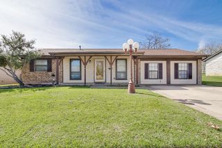 512 Kemper Avenue, Crowley, TX 76036