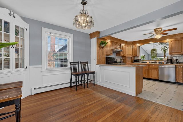 8 Lyndale Rd, Worcester, MA 01606