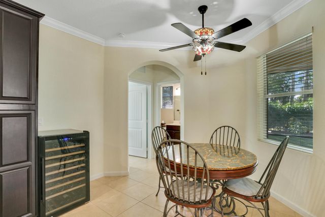 9328 Silent Oak Circle, West Palm Beach, FL 33411