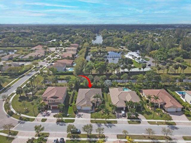 9328 Silent Oak Circle, West Palm Beach, FL 33411