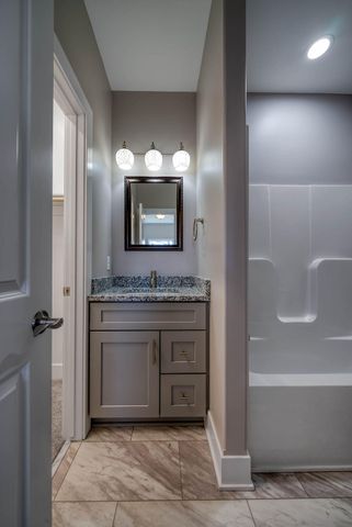 1335 COPPER MOUNTAIN Drive, Crescent, IA 51526