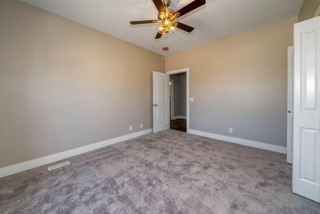 1335 COPPER MOUNTAIN Drive, Crescent, IA 51526