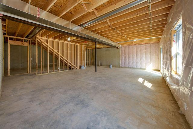 1335 COPPER MOUNTAIN Drive, Crescent, IA 51526