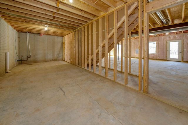 1335 COPPER MOUNTAIN Drive, Crescent, IA 51526