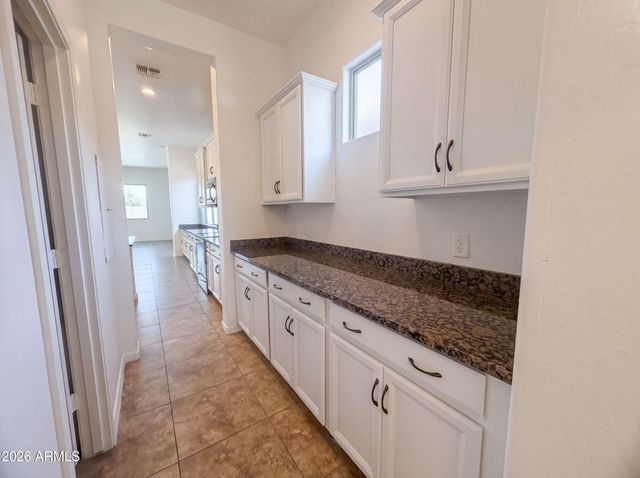 10510 E PALLADIUM Drive, Mesa, AZ 85212