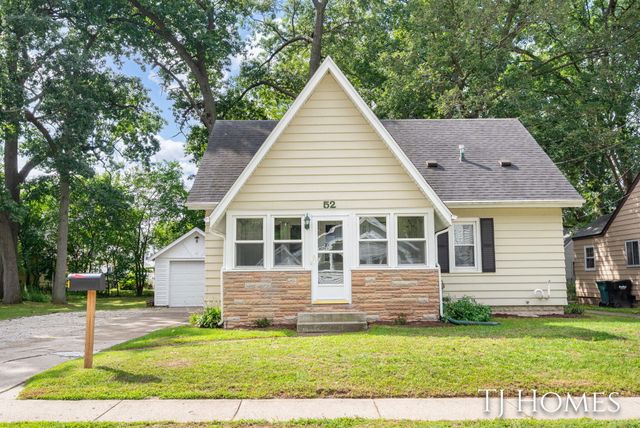 52 Holly Street SW, Grand Rapids, MI 49548