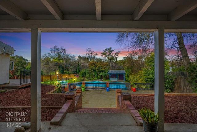 4637 Hixon Cir, Carmichael, CA 95608