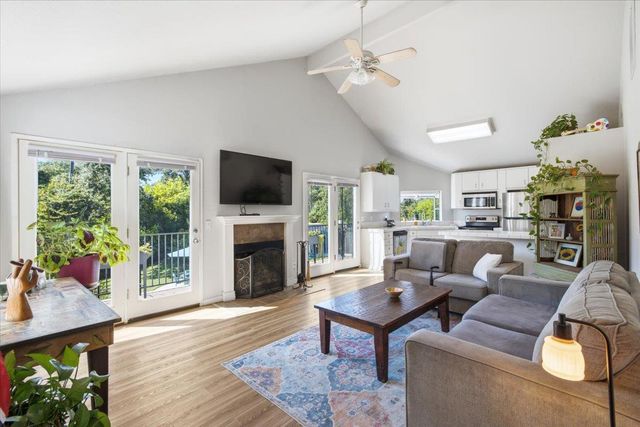 4637 Hixon Cir, Carmichael, CA 95608