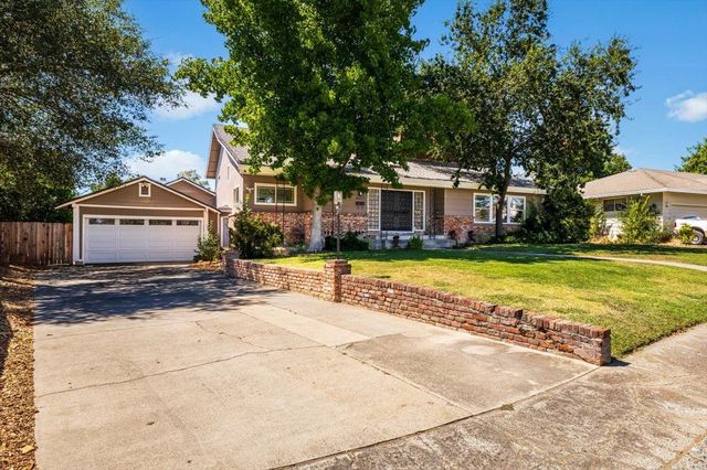 4637 Hixon Cir, Carmichael, CA 95608