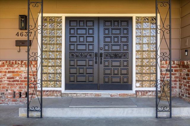 4637 Hixon Cir, Carmichael, CA 95608