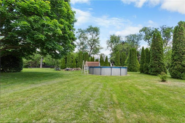 679 Cherry Hill Road, Bushkill Twp, PA 18064