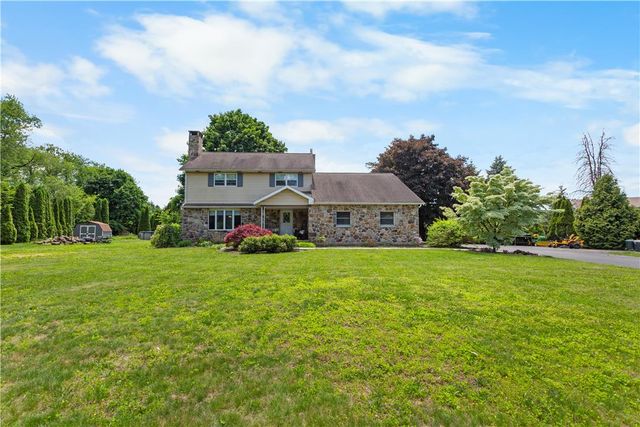 679 Cherry Hill Road, Bushkill Twp, PA 18064