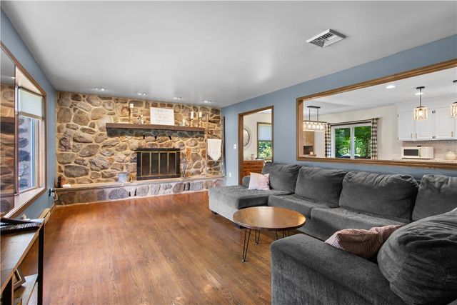 679 Cherry Hill Road, Bushkill Twp, PA 18064