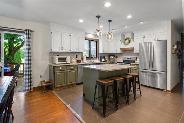 679 Cherry Hill Road, Bushkill Twp, PA 18064