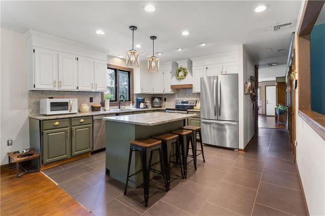 679 Cherry Hill Road, Bushkill Twp, PA 18064