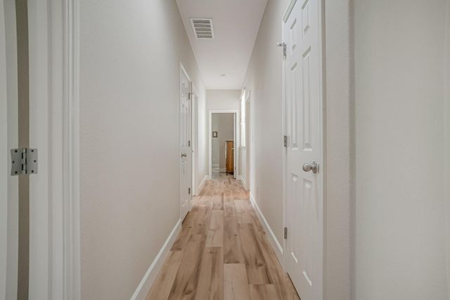 6126 W Los Altos Avenue, Fresno, CA 93722