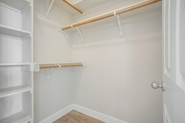 6126 W Los Altos Avenue, Fresno, CA 93722