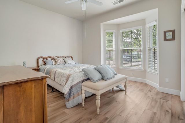 6126 W Los Altos Avenue, Fresno, CA 93722