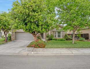 6126 W Los Altos Avenue, Fresno, CA 93722
