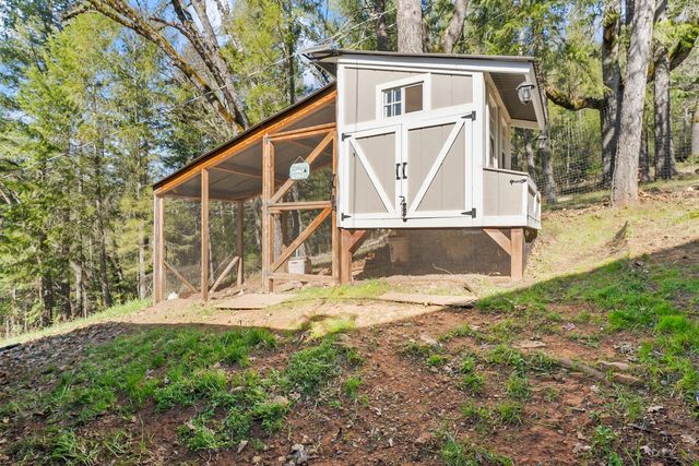 2911 Pioneer Hill Rd, Placerville, CA 95667