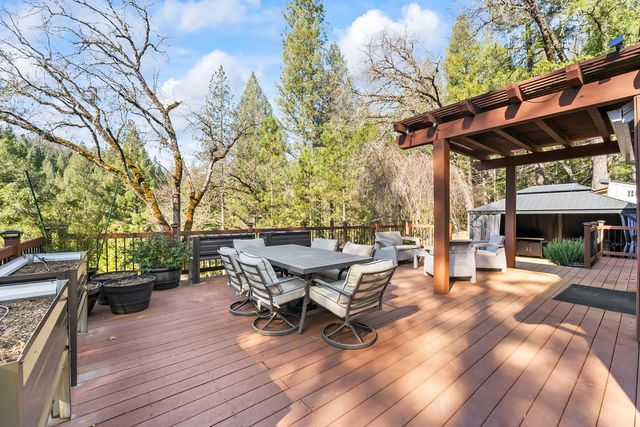 2911 Pioneer Hill Rd, Placerville, CA 95667