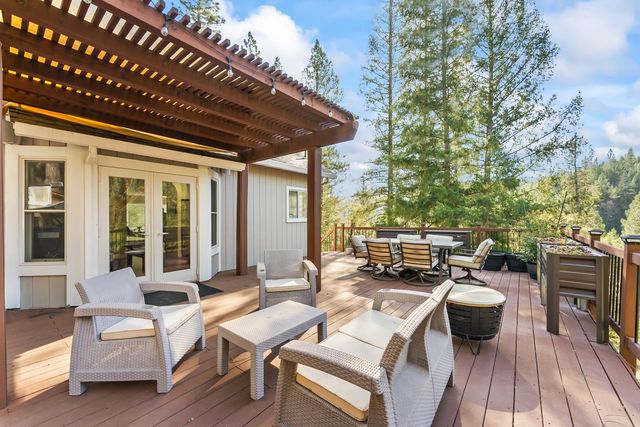 2911 Pioneer Hill Rd, Placerville, CA 95667