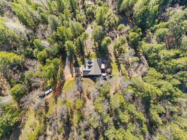 2911 Pioneer Hill Rd, Placerville, CA 95667