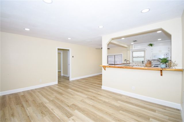 2705 Elizabeth St, Corpus Christi, TX 78404