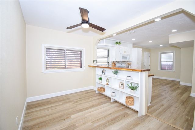 2705 Elizabeth St, Corpus Christi, TX 78404