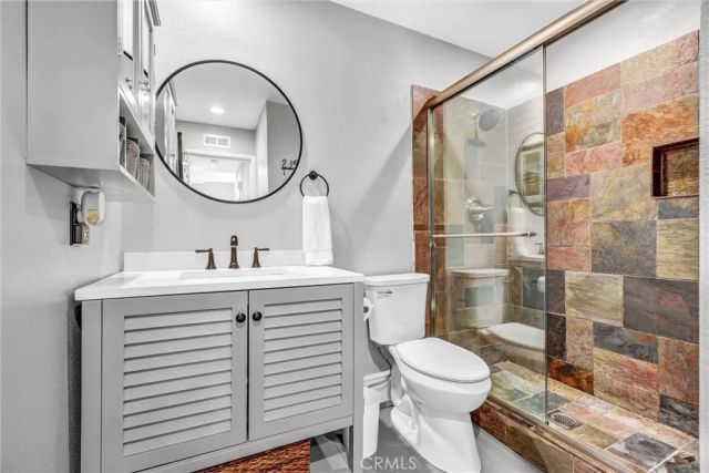 4682 WARNER Avenue C304, Huntington Beach, CA 92649
