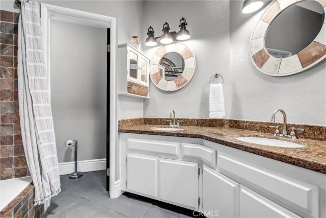 4682 WARNER Avenue C304, Huntington Beach, CA 92649