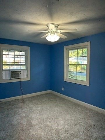 4 Allen Lane, Ipswich, MA 01938
