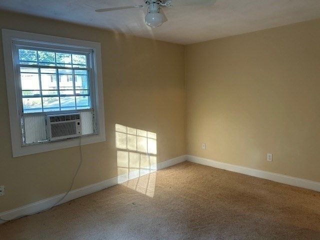 4 Allen Lane, Ipswich, MA 01938
