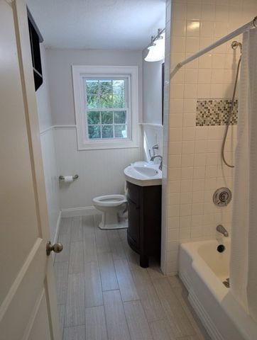 4 Allen Lane, Ipswich, MA 01938