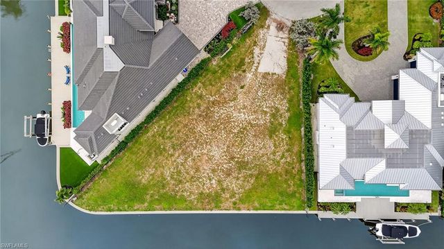 1693 BONITA CT, Naples, FL 34102